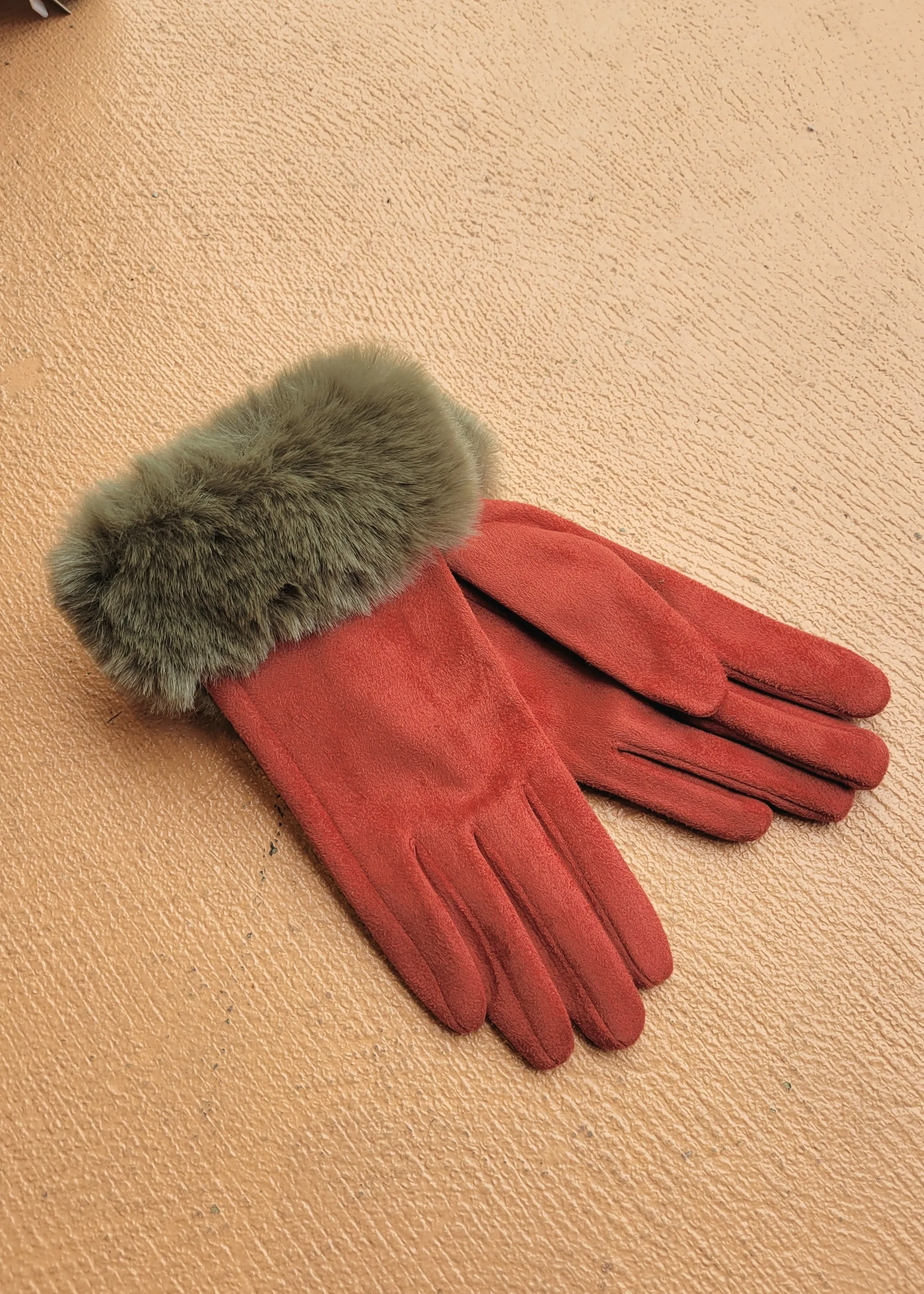 Bettina Glove