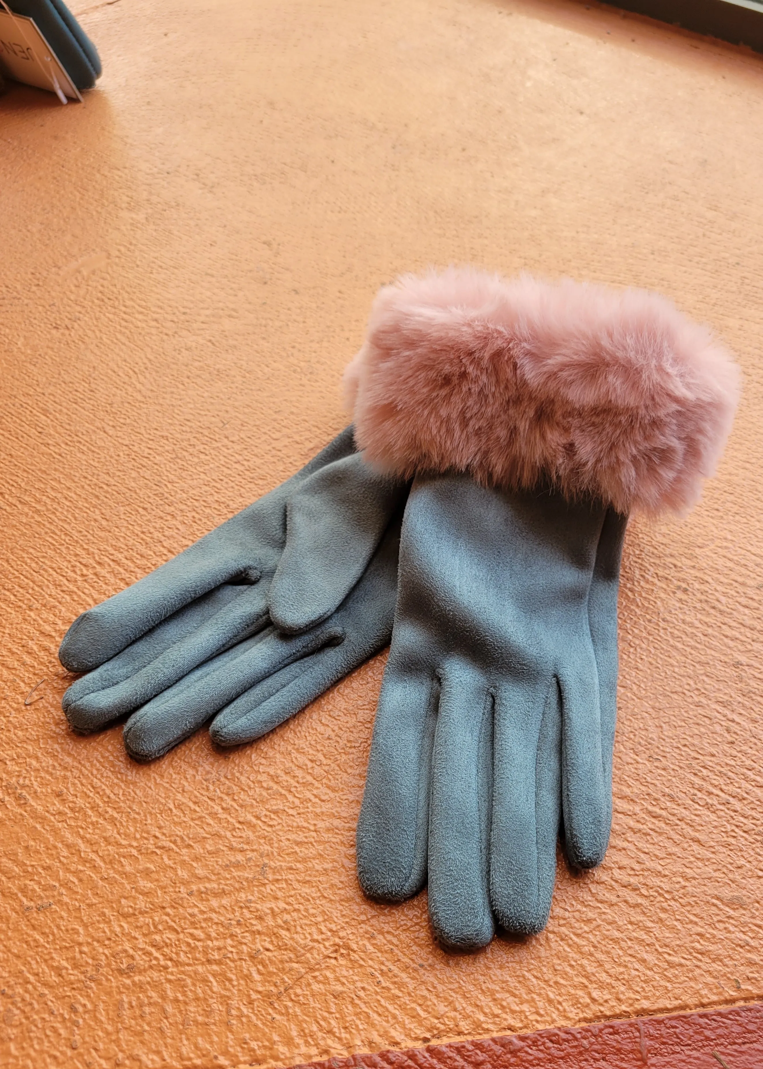 Bettina Glove