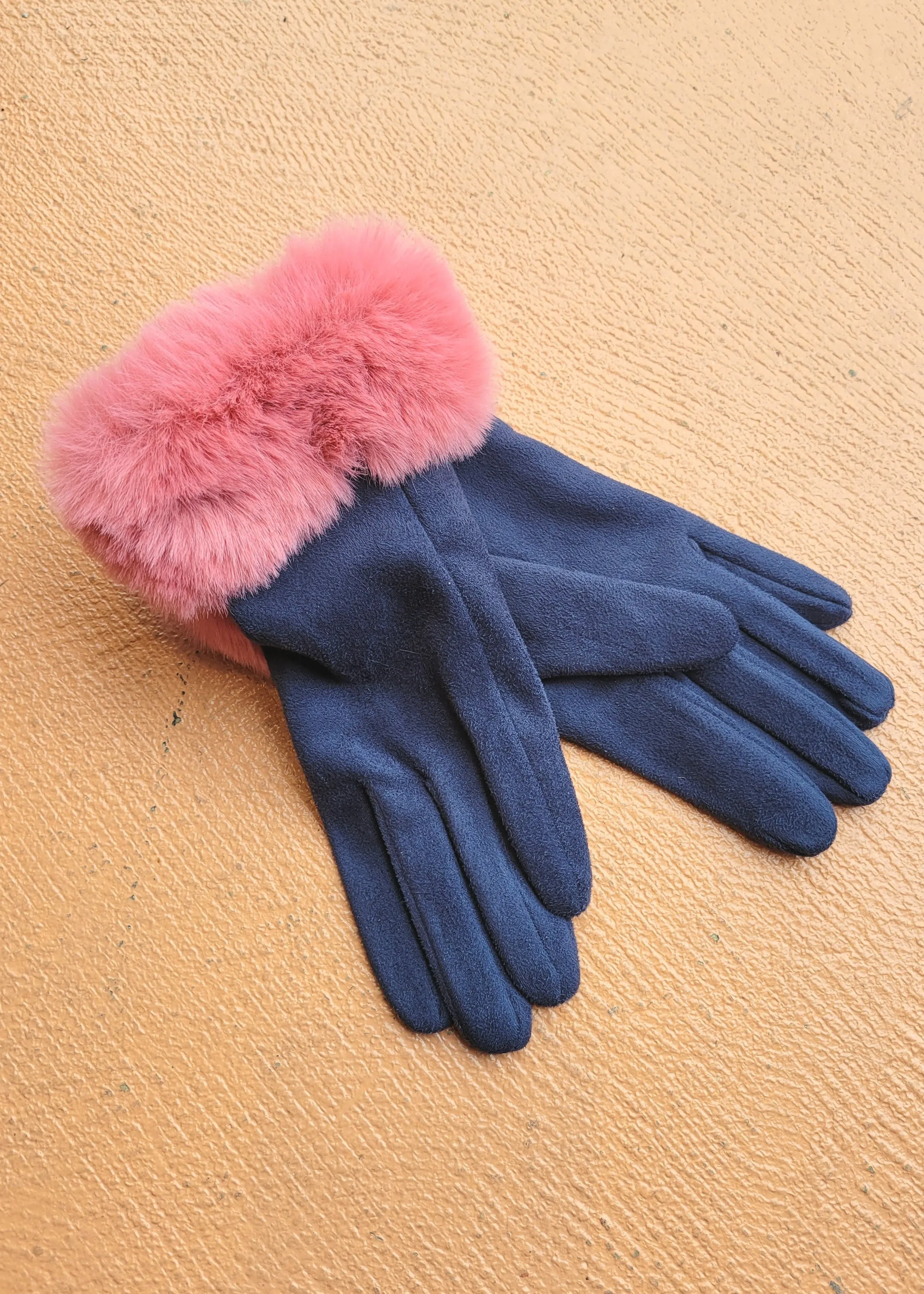Bettina Glove