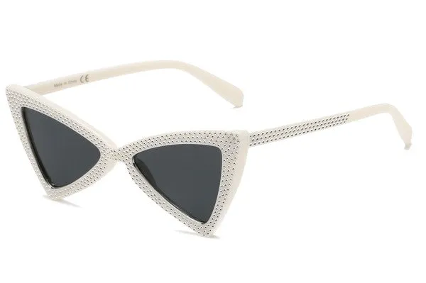 Feline Chic: Triangular Cat-Eye Sunglasses