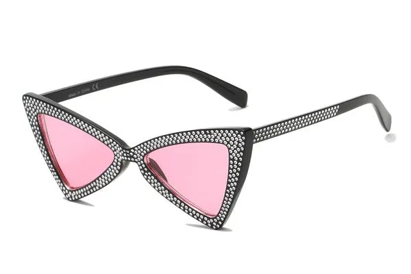 Feline Chic: Triangular Cat-Eye Sunglasses
