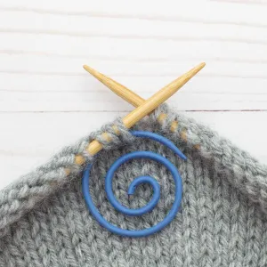 Fox & Pine Stitches Spiral Cable Needle - Blue Spiral