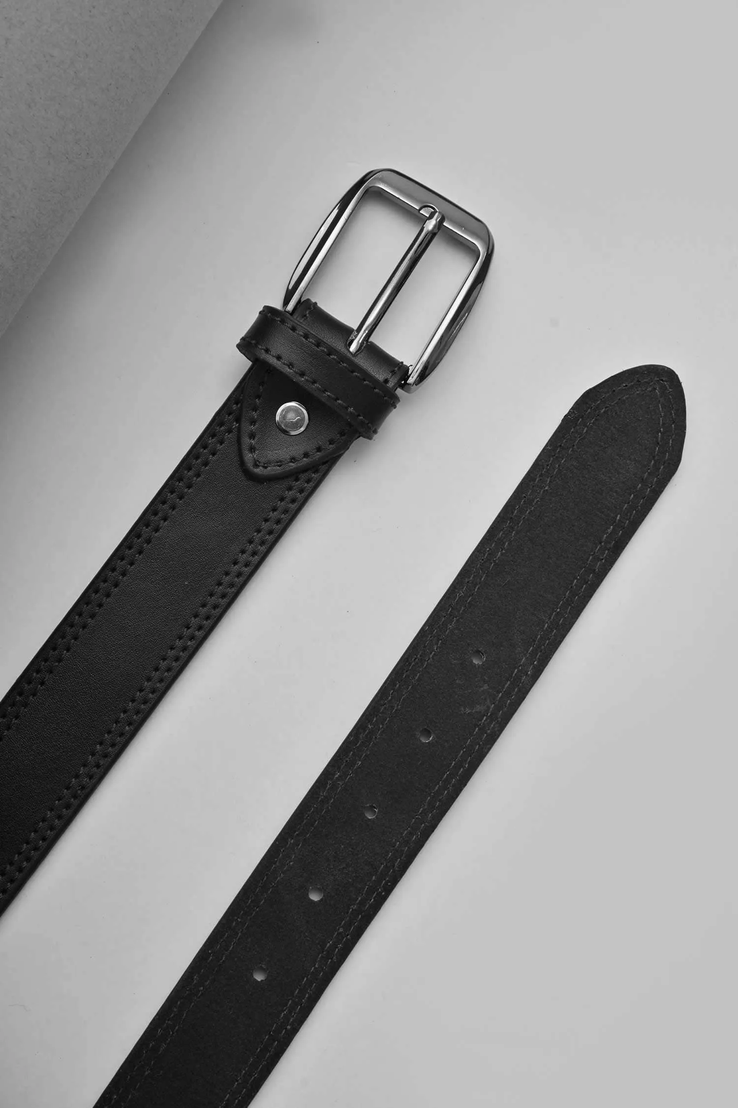Men's Solid Design Classic Leather Belt